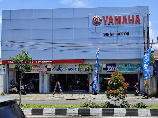 Yamaha Sinar Motor Jeruklegi: Solusi Otomotif yang Mengerti Cilacap